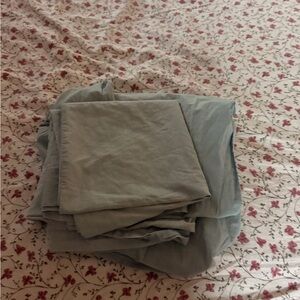 Luxurious Sky Blue Bedding Sheets Three Piece Set